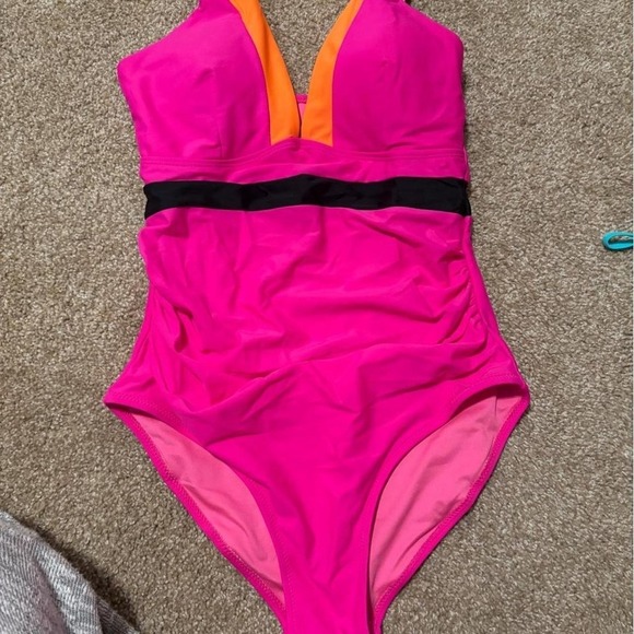 Blooming Jelly Other - Blooming Jelly Womens Hot Pink‎ Colorblock Ruched V-Neck One Piece Swimsuit M